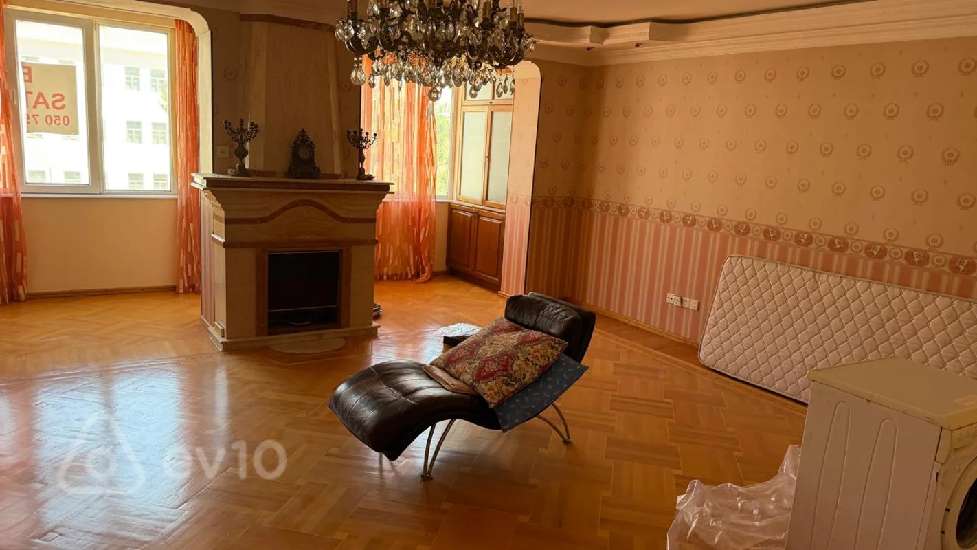 4 otaqlı mənzil, 110 m², Parlament praspekti — Mənzil, Bakı (12)