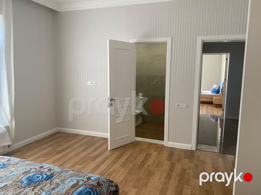 Satılır 5 otaqlı həyət evi/bağ evi 220 m² — Ev, villa, Bakı (11)