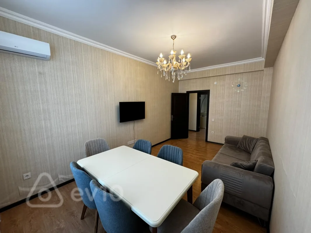 3 otaqlı mənzil, 75 m², Müstəqillik küçəsi. — kirayə — Bakı