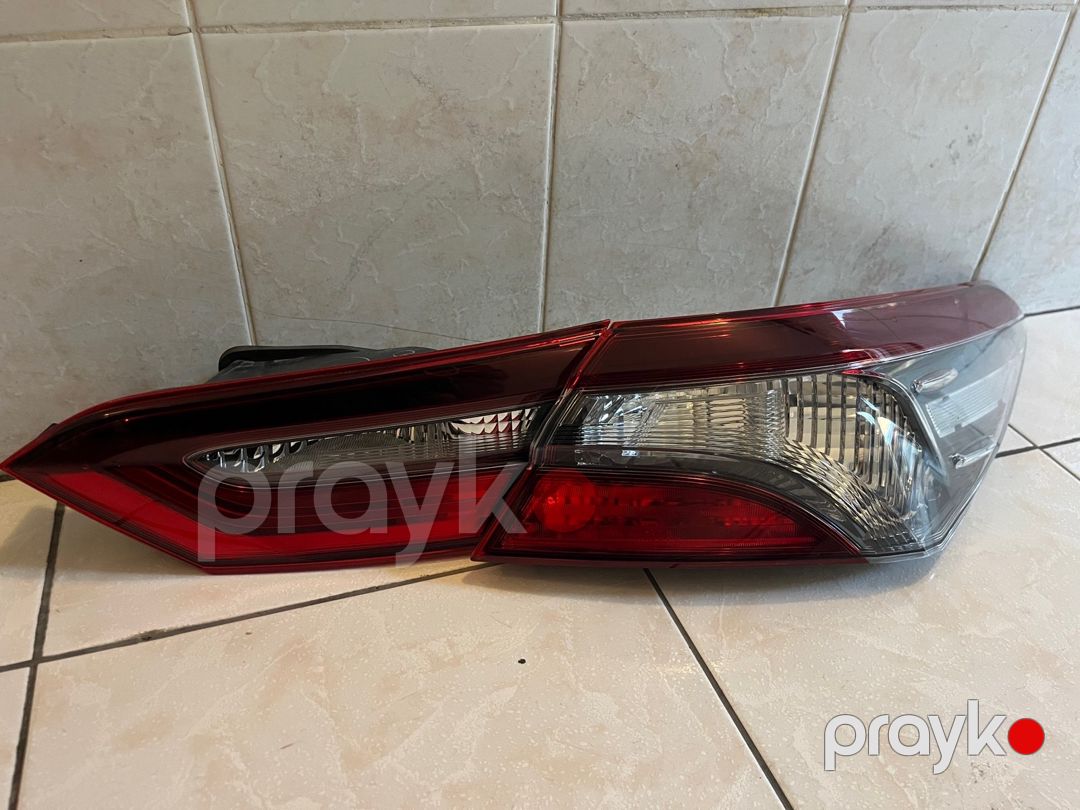 Toyota Camry 70 arxa stop işıqları — Ehtiyat hissələri və aksesuarlar, Bakı (2)
