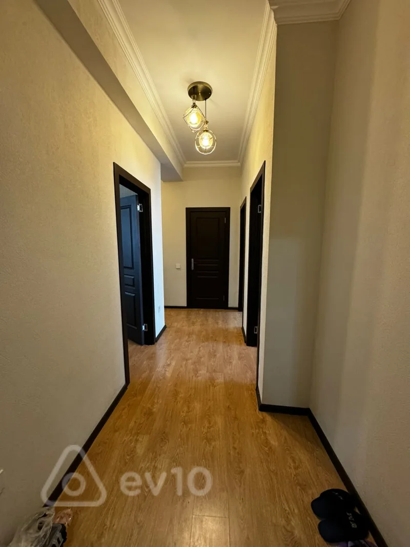 3 otaqlı mənzil, 75 m², Müstəqillik küçəsi. — kirayə — Mənzil, Bakı (12)
