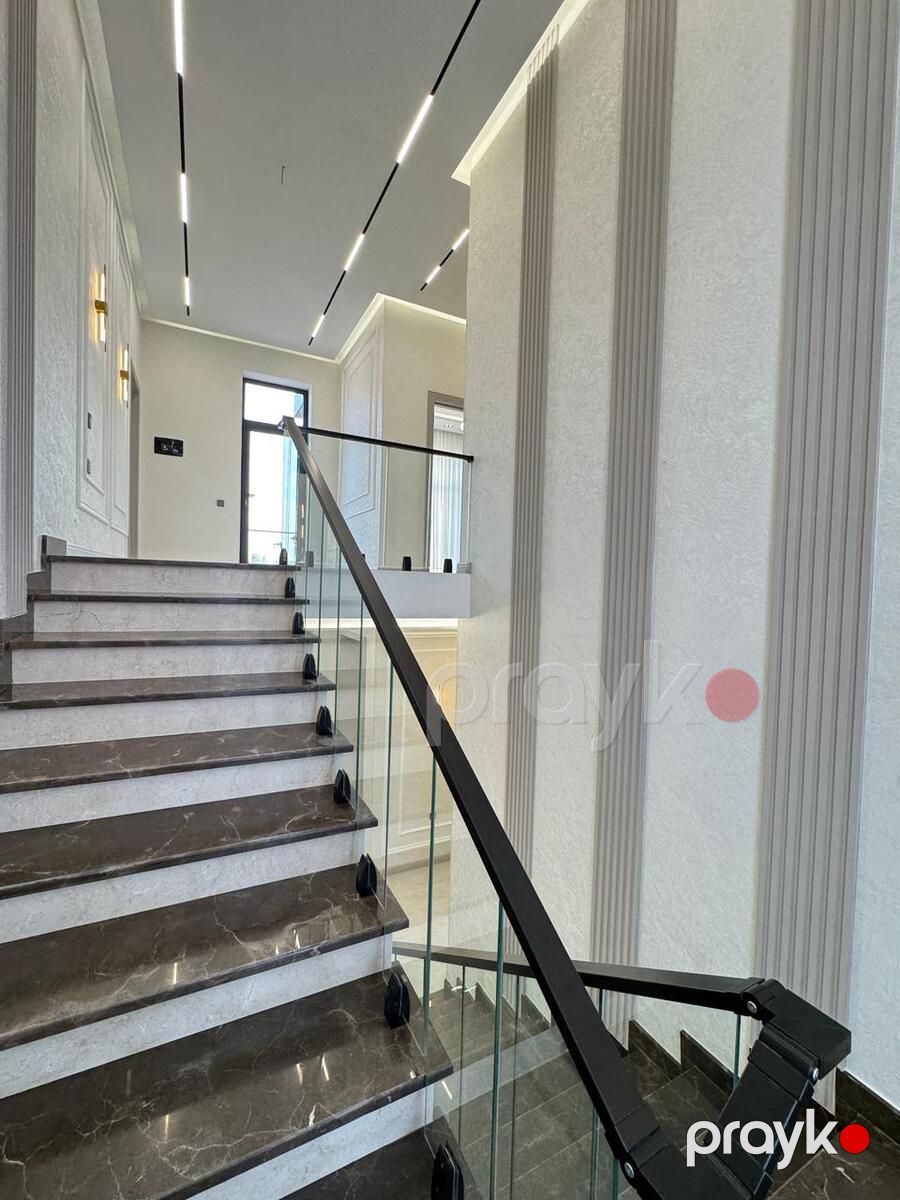 Satılır 5 otaqlı həyət evi/bağ evi 300 m² — Ev, villa, Bakı (11)