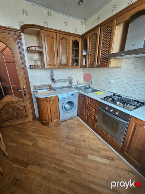 İcarəyə verilir 3 otaqlı köhnə tikili 85 m² — Bakı