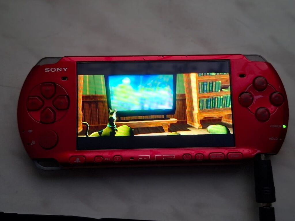 Sony psp 3004 madelidi.prosibkalidi ve icinde oyunlar var Elave — Portativ oyun konsoləri, Digah (3)