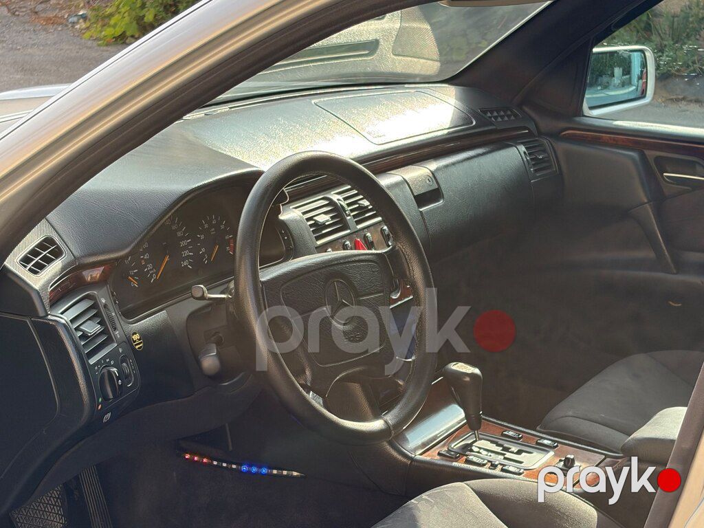 Mercedes E 240, 2.4 L, 1997 il, 230 000 km — Avtomobillər, Bakı (12)
