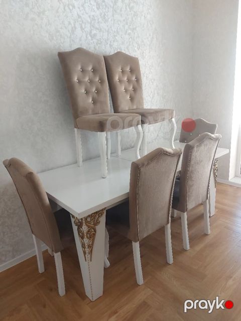 Masa desti 255azn. Masa acilir, stul 6 ededdir. Qiymet Sondur — Digah