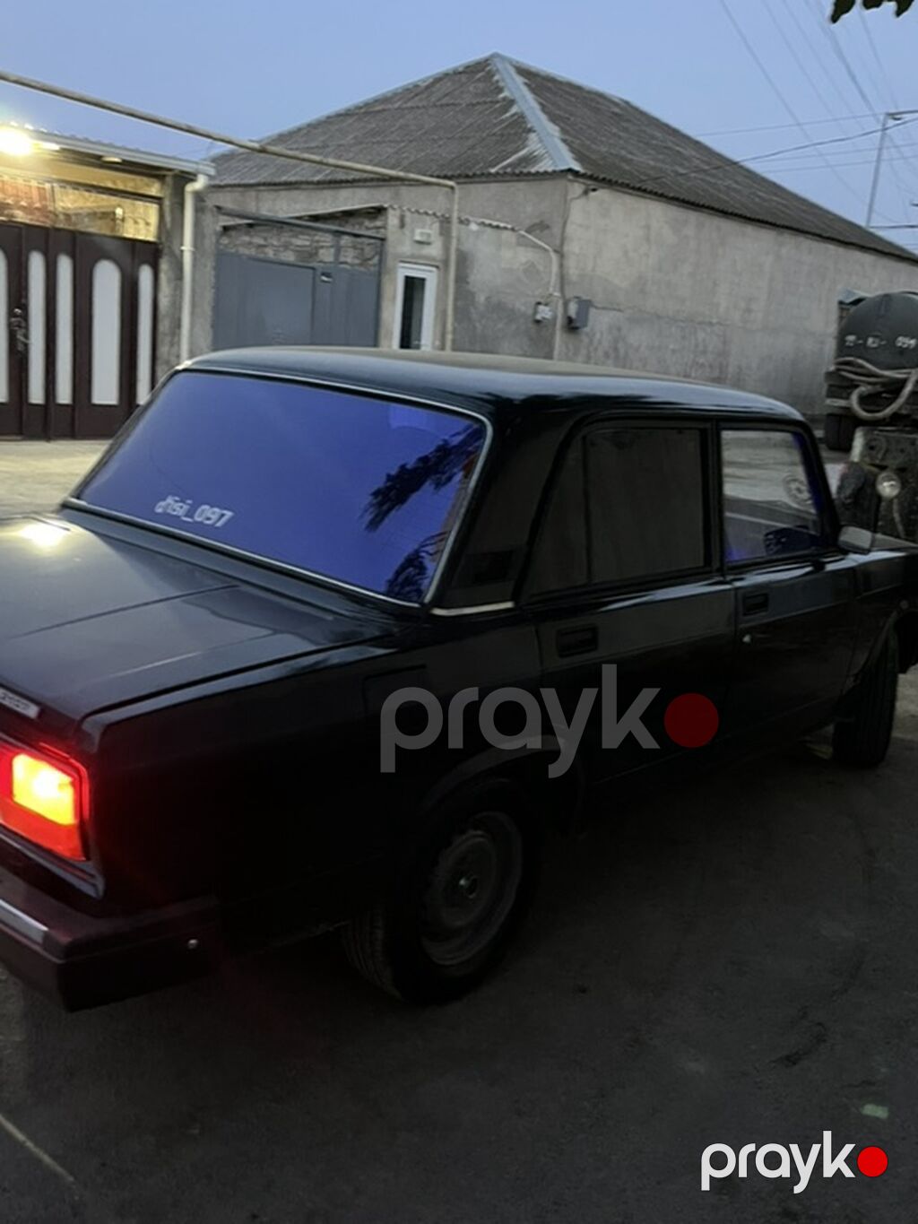 VAZ Lada 2107, qara rəng, sedan kuzov. Klassik dizaynlı xarici — Avtomobillər, Bakı (2)