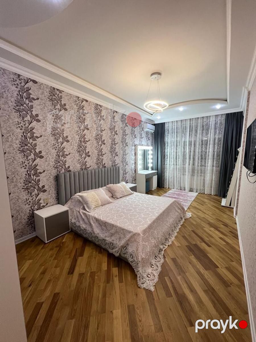 Satılır 2 otaqlı köhnə tikili 91 m² — Mənzil, Bakı (3)