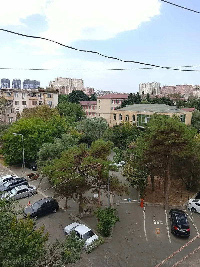 Satılır 1 otaqlı Mənzil Köhnə tikili 35 m² Bakı, Yasamal r., İnşaatçılar m., Yeni Yasamal — Mənzil, Bakı (6)