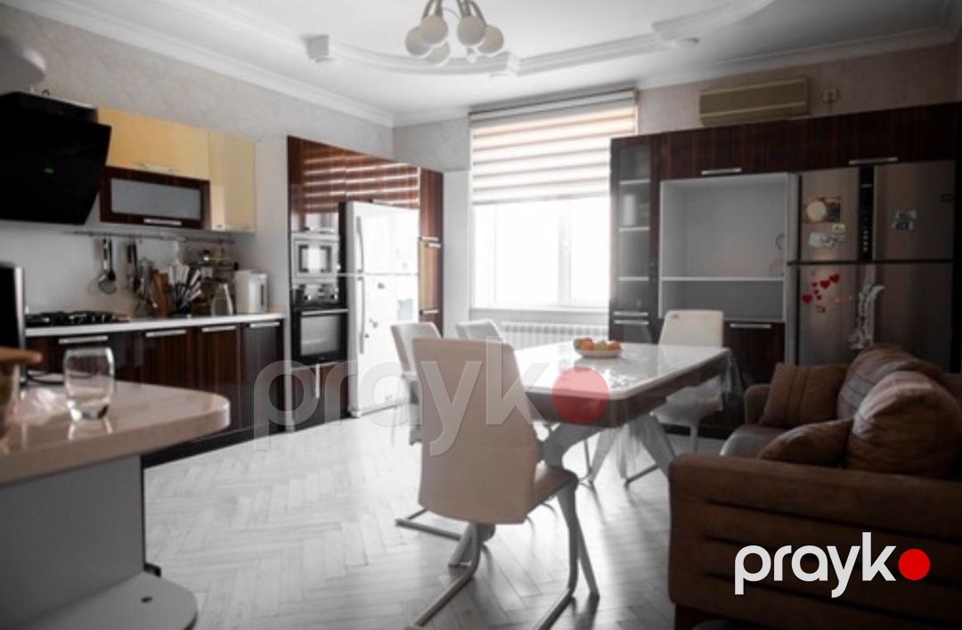 Satılır 6 otaqlı yeni tikili 302 m² — Mənzil, Bakı (8)