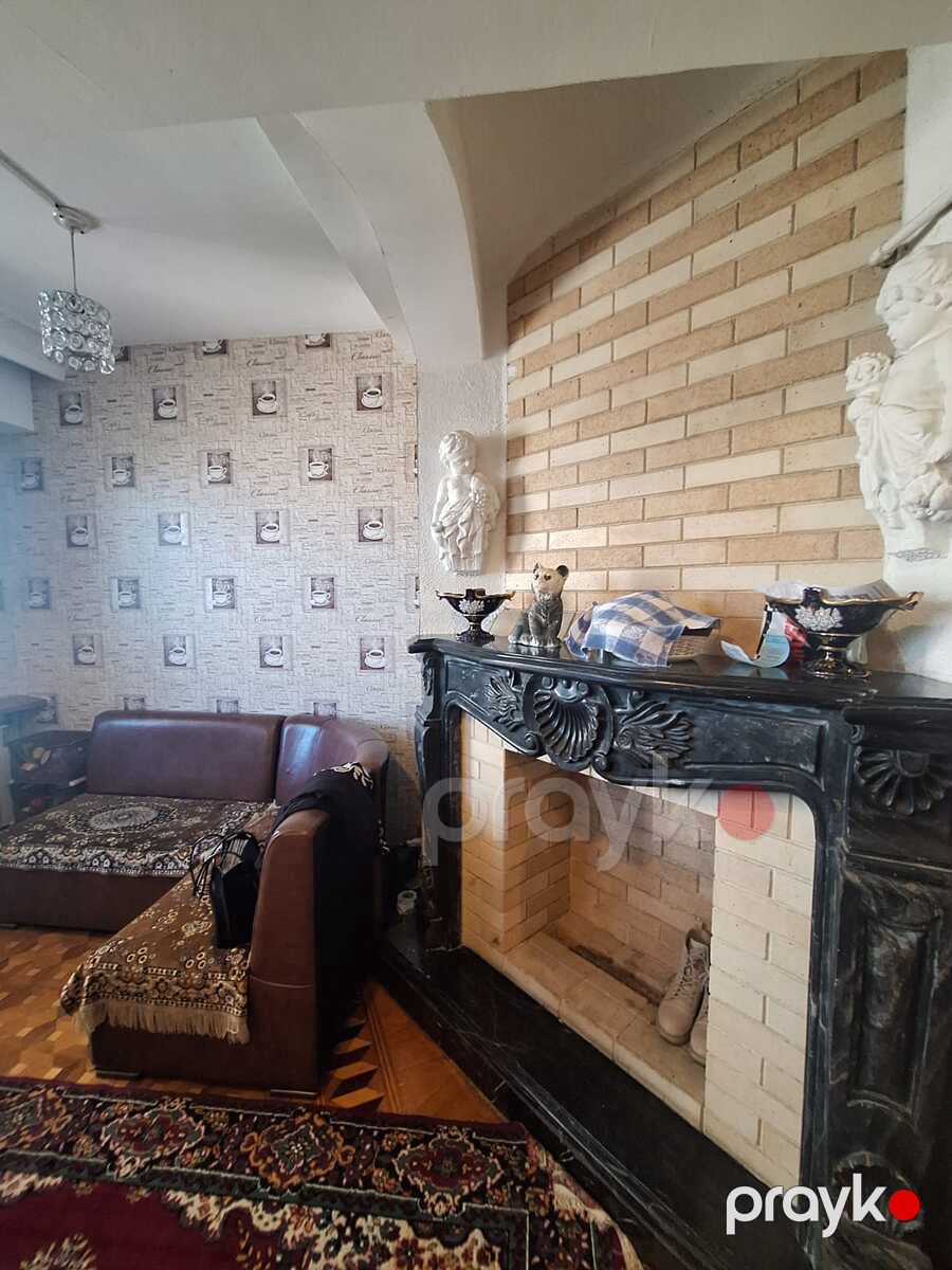 Satılır 2 otaqlı köhnə tikili 75 m² — Mənzil, Bakı (10)