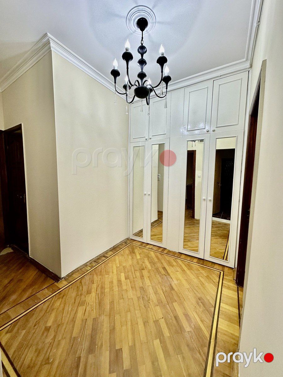 Satılır 2 otaqlı köhnə tikili 65 m² — Mənzil, Bakı (7)