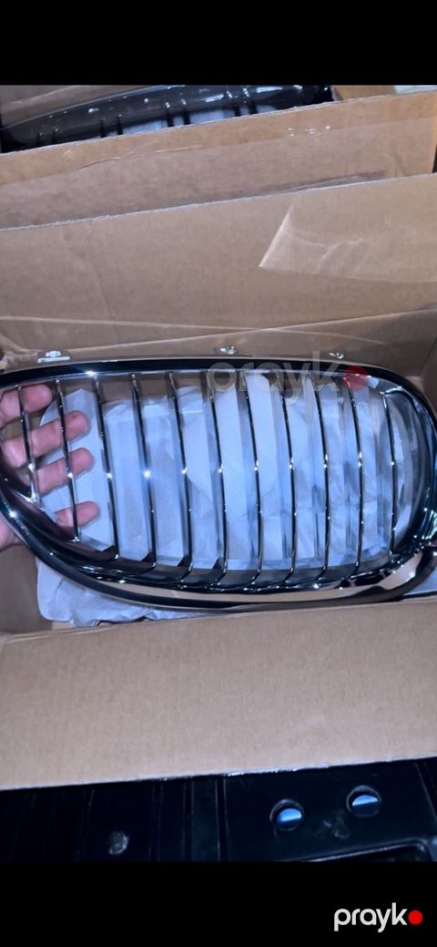 BMW M5 E60 xrom radiator barmaqlıqları — Bakı