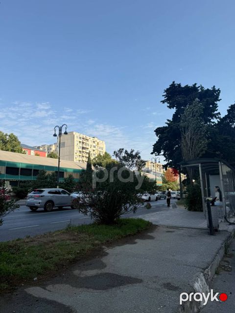 Satılır obyekt 426 m² — Bakı