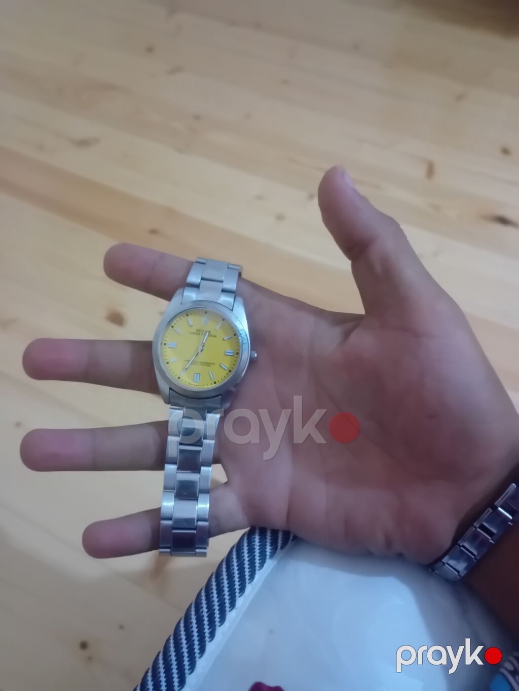 Hamisi satılır satlari daslari yoxdu daş qoy işlet 2 dene telfon var — Qol saatları, Bakı (5)