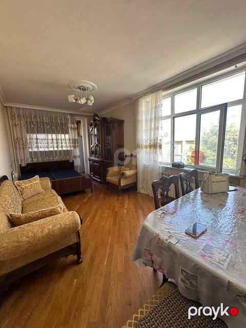 Satılır 2 otaqlı köhnə tikili 50 m² — Bakı