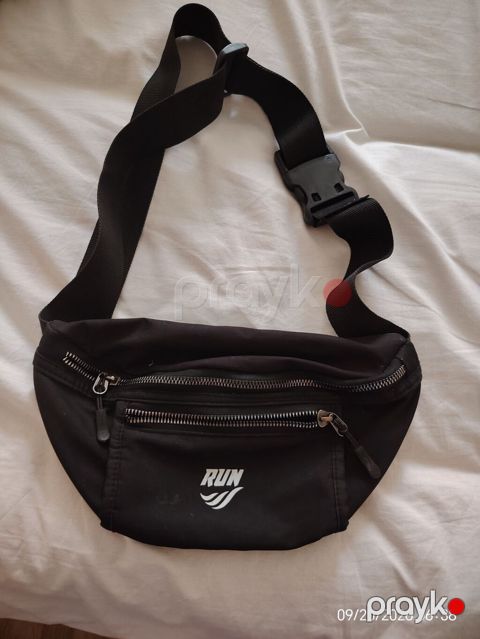Qara bel/çiyin çantası – “RUN” loqolu - Tip: bel çantası (fanny pack — Bakı