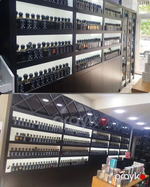 Vitrinler birlikde 900 azn. Sokuludur. Unvan Yasamal kod 5251 izwp — Bakı