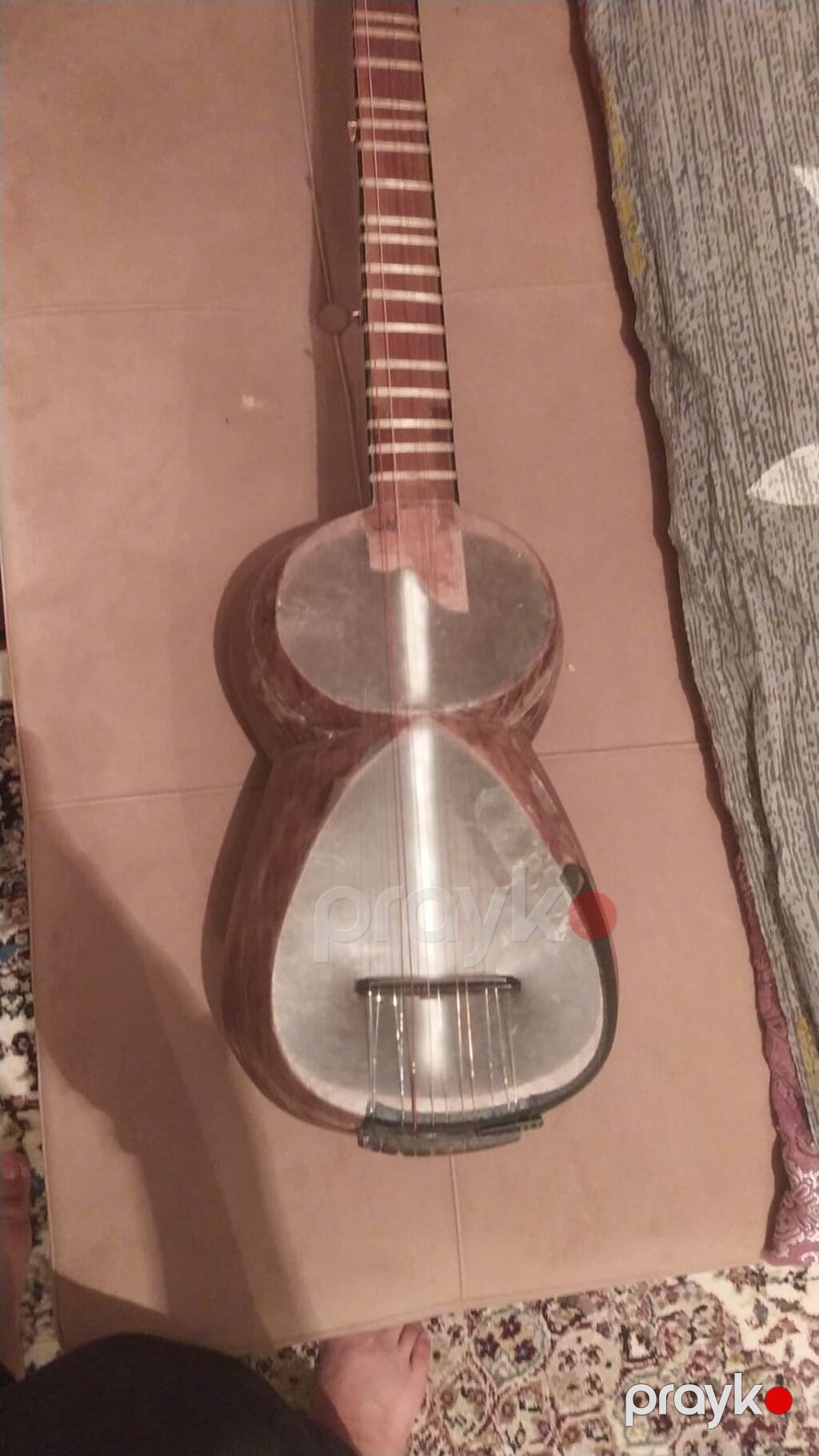 Tar – milli simli musiqi aləti - Korpus: iki kameralı, armudvari — Gitarlar və digər simli alətlər, Bakı (5)