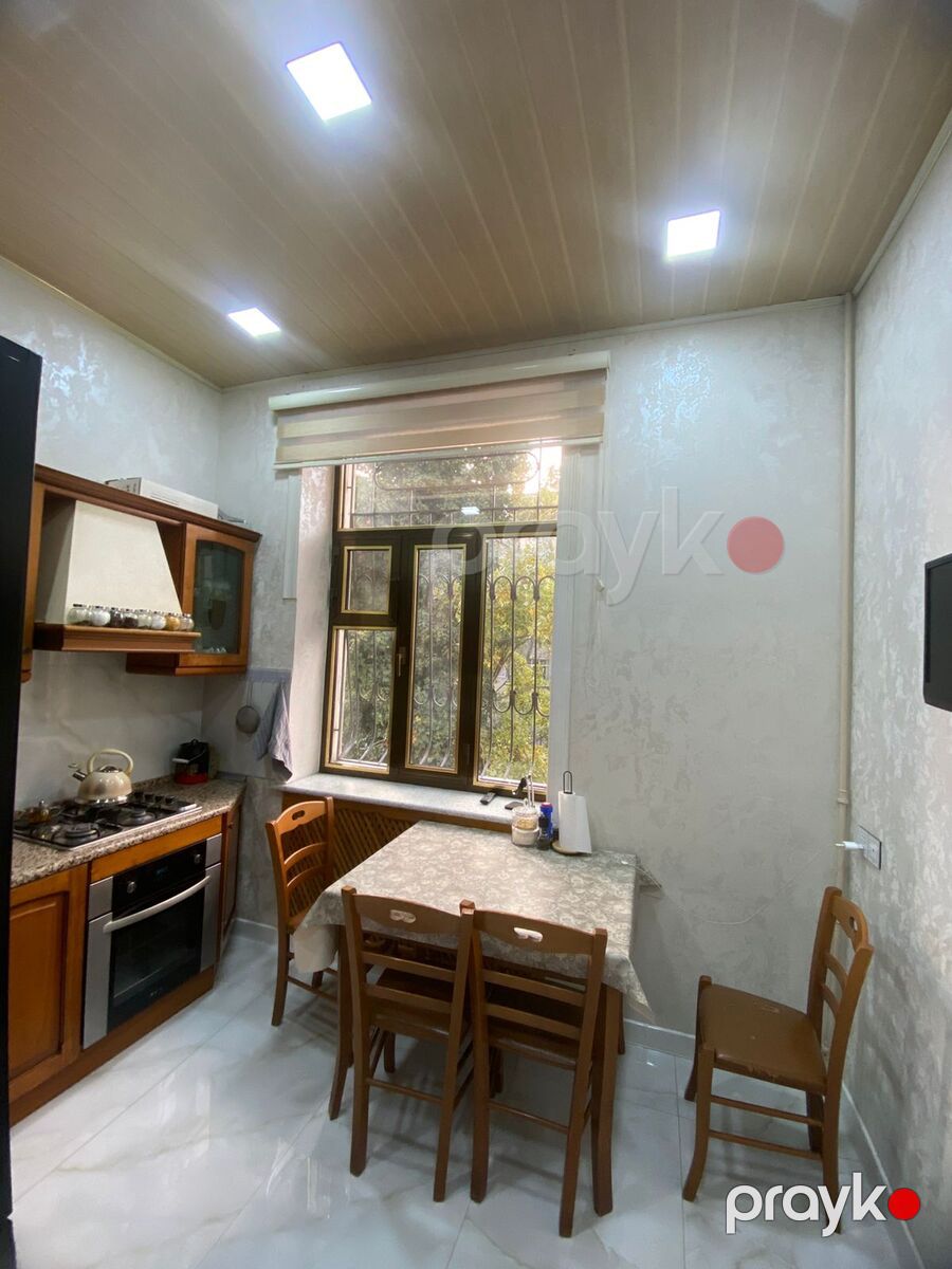 Satılır 4 otaqlı köhnə tikili 100 m² — Mənzil, Bakı (10)