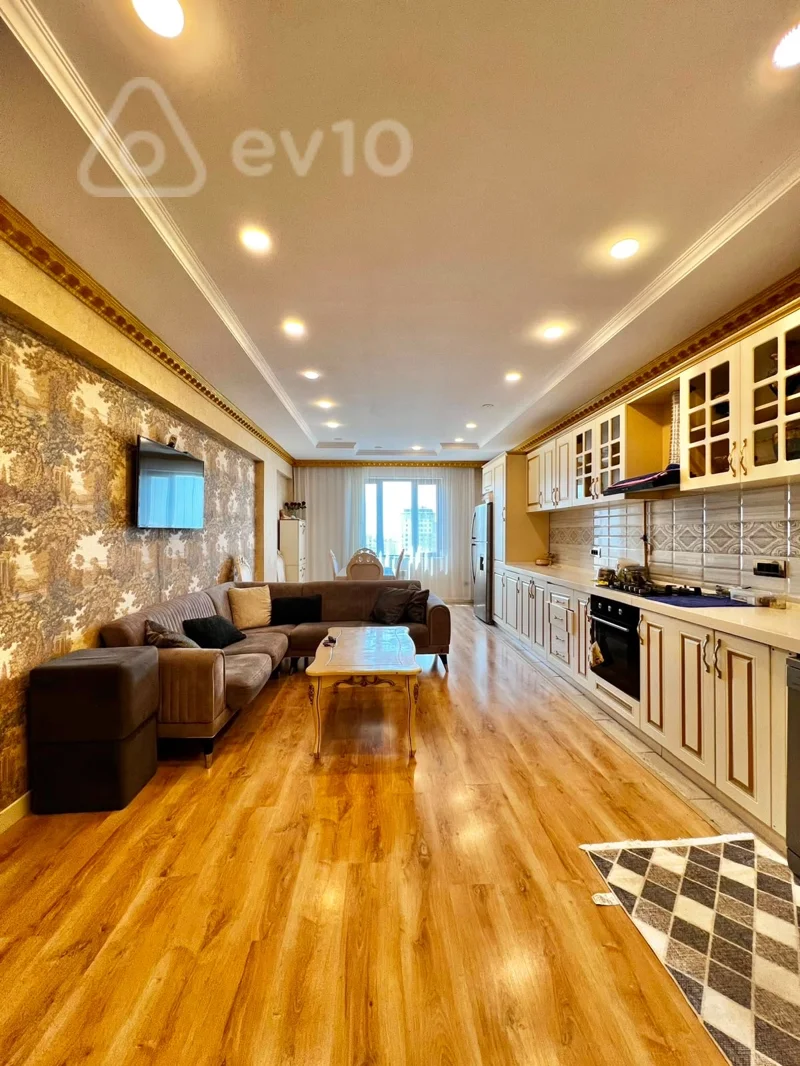 6 otaqlı mənzil, 263 m², Sarayevo küçəsi 22 — Bakı