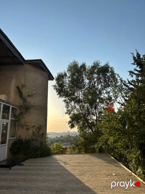 Satılır 10 otaqlı həyət evi/bağ evi 270 m² — Bakı