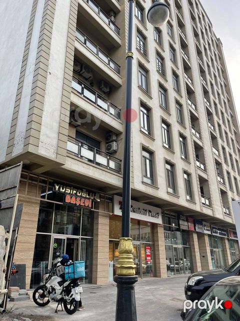 Satılır 10 otaqlı yeni tikili 500 m² — Bakı