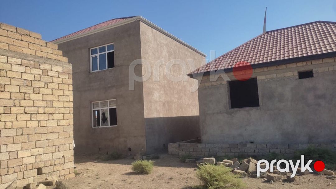 Satılır 5 otaqlı həyət evi/bağ evi 200 m² — Ev, villa, Bakı (2)