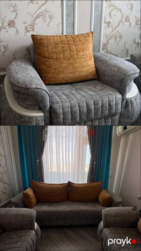 Divan kreslo dəsti satılır 380₼. Açılır bazası var.Ünvan — Bakı