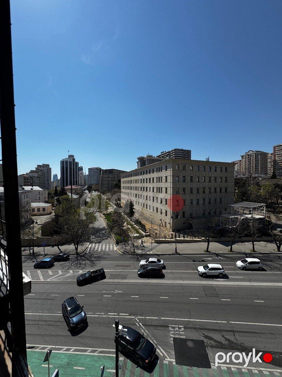 Satılır 2 otaqlı köhnə tikili 35 m² — Mənzil, Bakı (12)