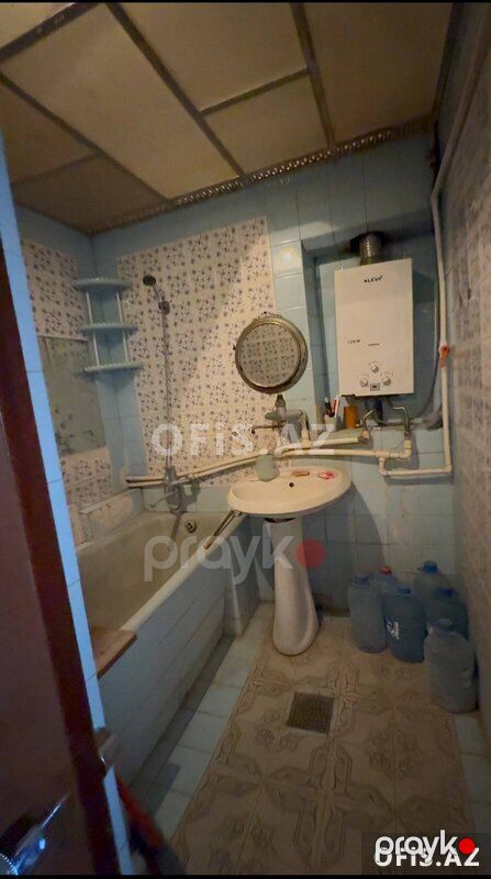 Köhnə tikili Satılır Sabunçu r., Bakixanov q., 2 otaq, 55 m² — Bakı