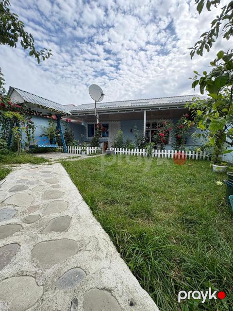 İcarəyə verilir 2 otaqlı həyət evi/bağ evi 60 m² — Qusar