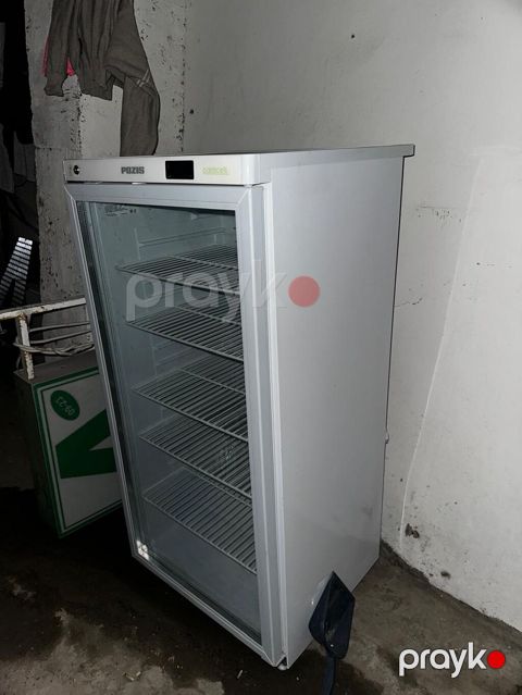 Aptek ucun vıtrın soyuducu 430 azn unvan dernegul Guler2 kod 9595 — Bakı