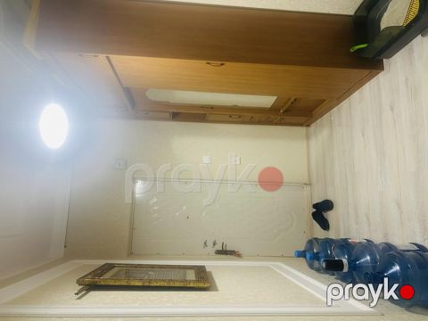Satılır 3 otaqlı köhnə tikili 70 m² — Bakı