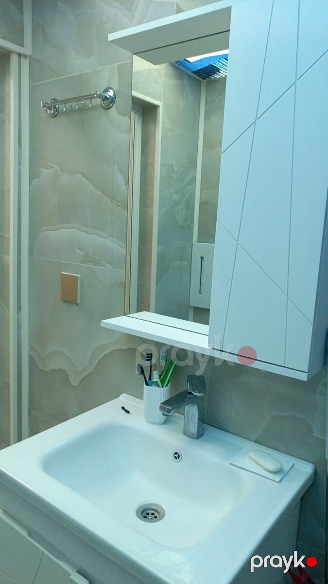 Satılır 2 otaqlı köhnə tikili 55 m² — Mənzil, Bakı (8)