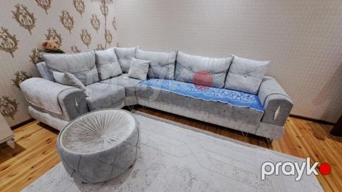 Künc divan satılır satılır. Qiyməti 400 manat. Ünvan Türkan — Bakı