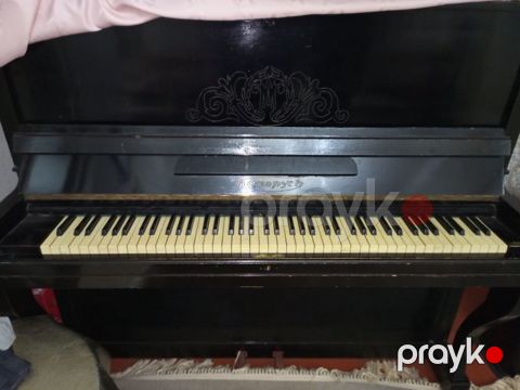 Belarus markalı akustik pianino - Model: “Belarus” (upright)