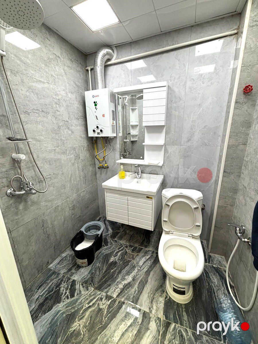 İcarəyə verilir 1 otaqlı köhnə tikili 42 m² — Mənzil, Bakı (7)