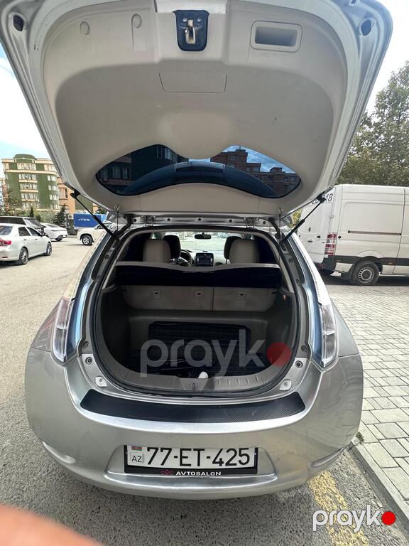 Nissan Leaf, 24 kWh, 2011 il, 177 478 km — Avtomobillər, Bakı (6)
