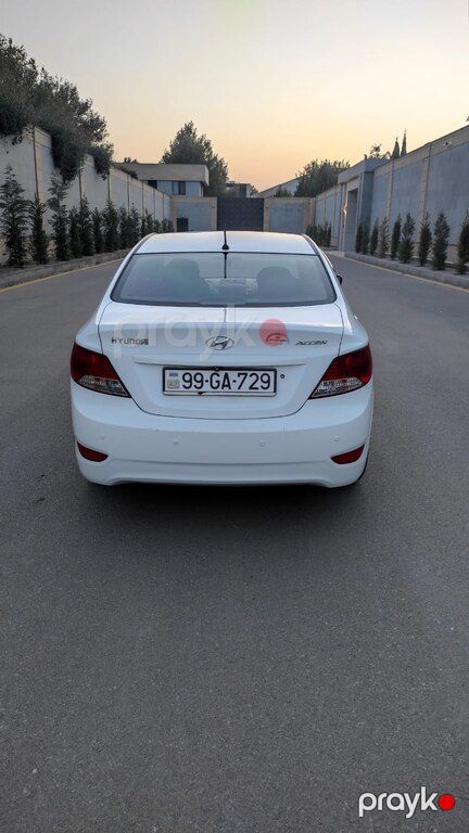 Hyundai Accent, 1.6 L, 2011 il, 261 000 km — Avtomobillər, Bakı (2)