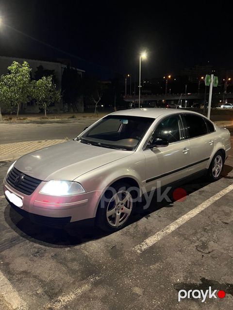 Volkswagen Passat: 2 l 2004 il Sedan — Bakı