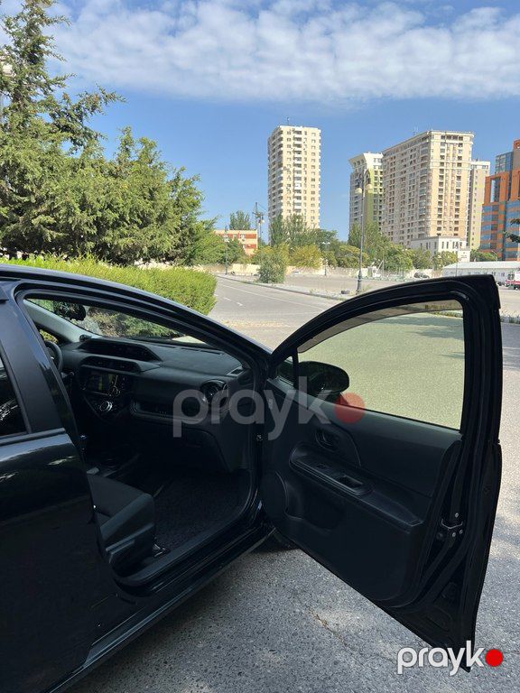 Toyota Aqua, 1.5 L, 0.9 kWh, 2017 il, 141 400 km — Avtomobillər, Bakı (10)