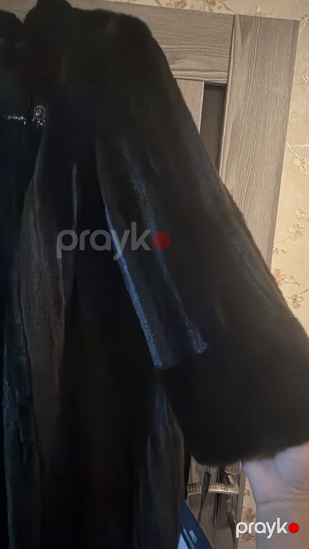 Qara mink (nərgiz) kürkü - Rəng: dərin qara, parlaq tüklü tekstura — Şubə, Gəncə (4)