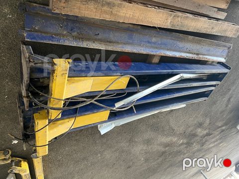 Avtomobil qaldırıcı — Bakı