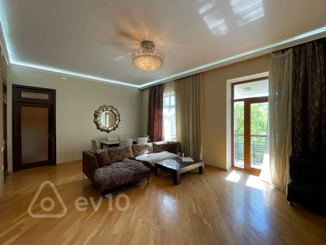 3 otaqlı mənzil, 100 m², Fəvvarələr Meydanı — Bakı