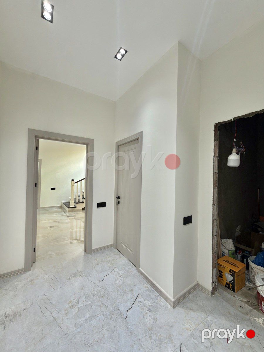 Satılır 5 otaqlı həyət evi/bağ evi 220 m² — Ev, villa, Bakı (11)