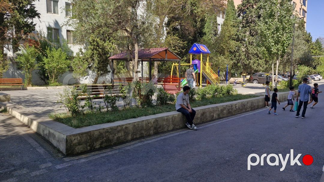 Satılır 2 otaqlı köhnə tikili 50 m² — Mənzil, Bakı (8)