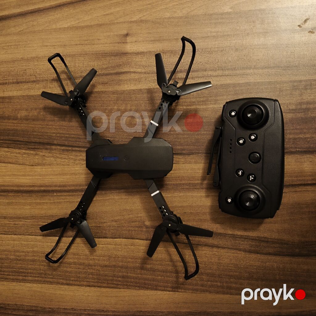 Qatlanan mini dron + pult dəsti Xüsusiyyətlər: - Qatlanan — Oyuncaq nəqliyyatı, Bakı (2)