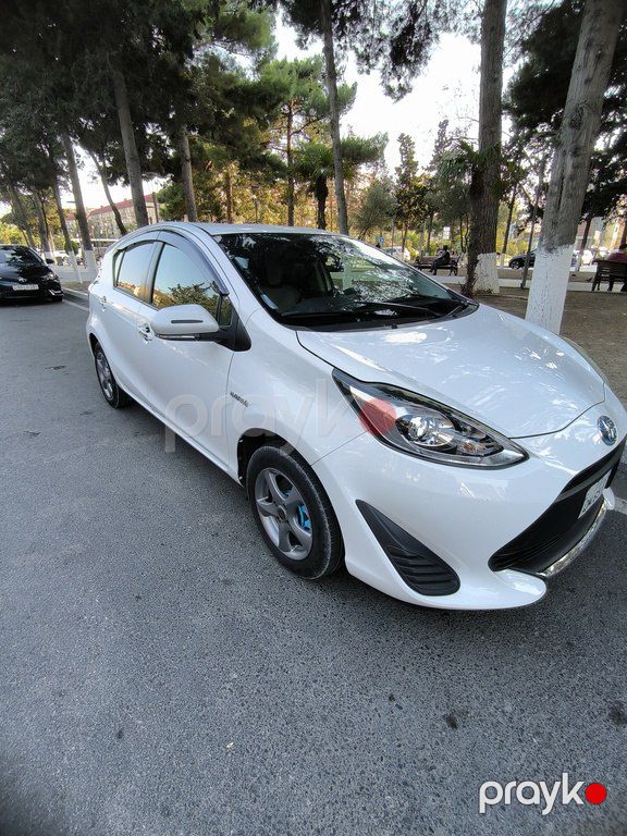 Toyota Aqua, 1.5 L, 0.87 kWh, 2019 il, 115 000 km — Avtomobillər, Bakı (3)