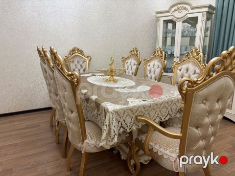 Qonaq otağı üçün, İşlənmiş, Açılan, Dördbucaq masa, 8 stul — Bakı